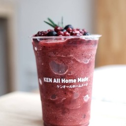 มิกซ์เบอรี่ ปั่น (Mixed Berry Frappe)