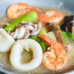 ราดหน้าปลาหมึก