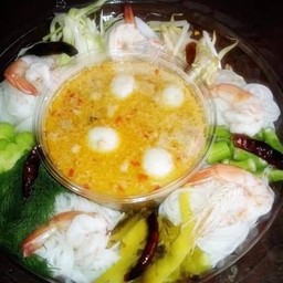 ขนมจีนน้ำยาไฮโซ