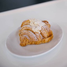 Almond Croissant XL
