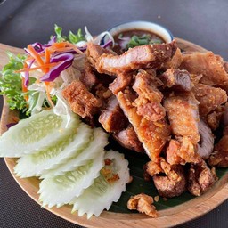 หมูสามชั้นทอดเกลือ