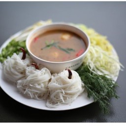 ขนมจีนน้ำยาป่า