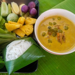 ขนมจีนแกงเนื้อ