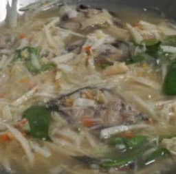 แกงหน่อไม้ดองใส่ปลาดุก