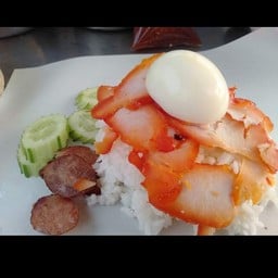 ข้าวหมูแดง