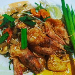 ผัดไทยกุ้งสด