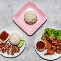 หมูย่างตลาดไนท์ที่แม่ค้าตัวอ้วนๆ