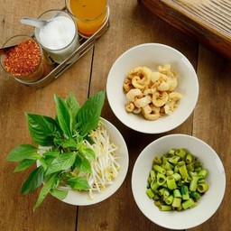 ผักบุ้งลวก