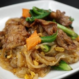 ผัดซีอิ้วหมู