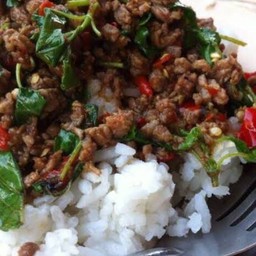 กระเพราเนื้อ