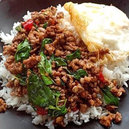 ข้าวกะเพราหมูสับ โคตรพริก