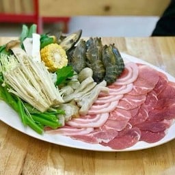 หม้อไฟชุดรวมมิตรใหญ่