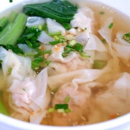 เกี๊ยวกุ้งน้ำ น้ำจิ้มพริกสด