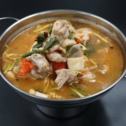 ต้มแซบซี่โครงหมูอ่อน(หม้อไฟ)