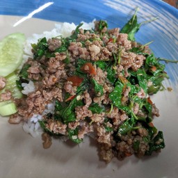 ข้าวผัดกระเพราหมู