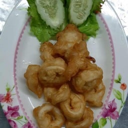 ปลาหมึกชุบแป้งทอด