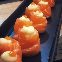 แซลมอนบารา(5ชิ้น) - Salmon Bara (5pcs.)