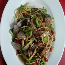 ยำปลาสลิด