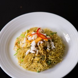 หมี่ปูผัดผงกะหรี่