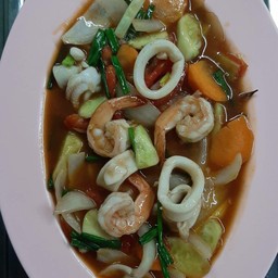 ผัดเปรี้ยวหวานทเล