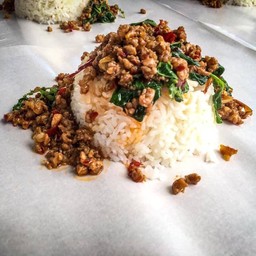 กระเพรา อนุวัฒน์ วัดใหญ่ฯ