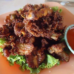 ซี่โครงหมูทอดพริกไทยดำ