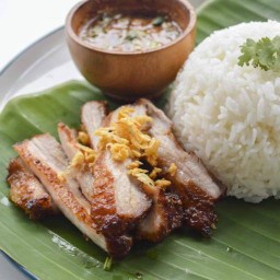 ข้าวหมูทอด (อายุน้อยร้อยโล)