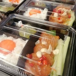 ชุดแซลมอนดองโชยุ