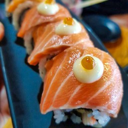 โรล แซลมอนสด (6ชิ้น) - Salmon Roll Raw (6pcs.)