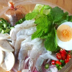 ยำขนมจีนสุทสุท