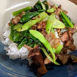 ข้าวหมูทอดค้ะน้า