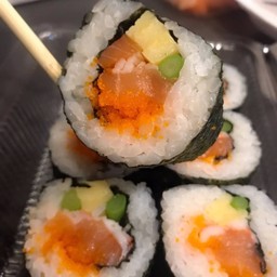 มากิ แซลมอนอโวคาโด (6ชิ้น) - Maki Salmon Avocado (6pcs.)