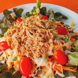 สลัดทูน่า