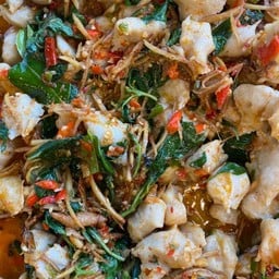 ผัดฉ่าลูกชิ้นปลากราย