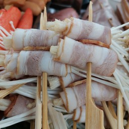 เบค่อนพันเห็ดเข็มทอง