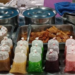 ขนมหวานป้าพิศ ตลาดเย็นเทศบาลเมืองระนอง