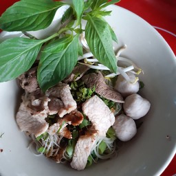 เส้นหมี่แห้ง