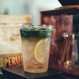 Matcha tonic_