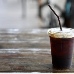 อเมริกาโน่เย็น (กาแฟดำ)