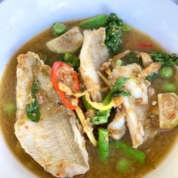 แกงป่าปลาเห็ดโคน