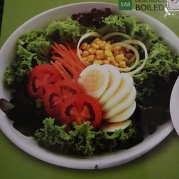 สลัดไข่ต้ม