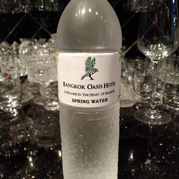 น้ำดื่ม Bangkok Oasis hotel