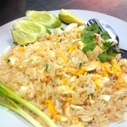 ข้าวผัดไข่ (ไม่ใส่เนื้อสัตว์)