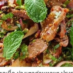 พล่าเนื้อ