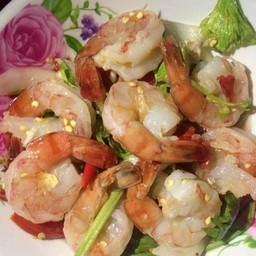 ยำกุ้งสุก