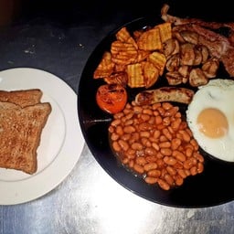 Euro Dinner & Bar