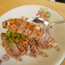 กั้ง ทอดกระเทียมหรือผัดกะเพรา