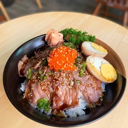 ข้าวหน้าเนื้อออสเตรเลีย