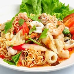 ยำมาม่าทะเล