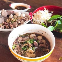 ก๋วยเตี๋ยวเรือรวม+เกาเหลา+ข้าว ราคา142